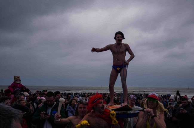 BainsdesGivrés2025©AntoineDogan-3